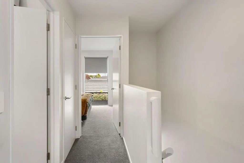 Immaculate Presentation, Carpark Apartment Christchurch 0*,